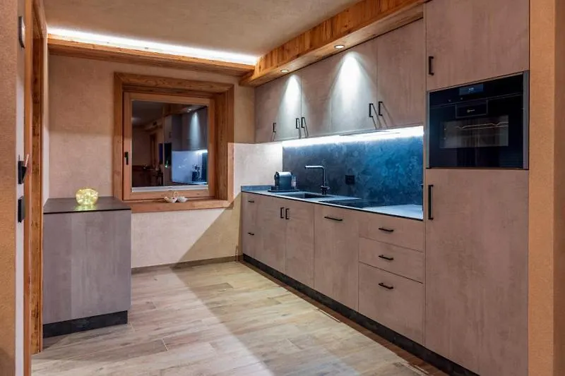 Baita Ermelin Livigno 0*,  Italia